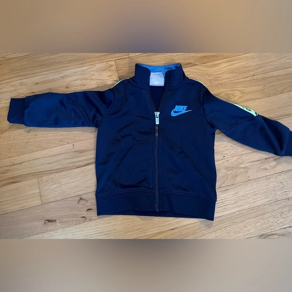 Nike‎ 12mo Nike zip up